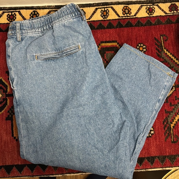 ⚡️NEW LISTING⚡️ PLEATED CROPPED DENIM ⚡️ ZARA ⚡️ BLUE ⚡️ XL / 36W - Picture 4 of 4